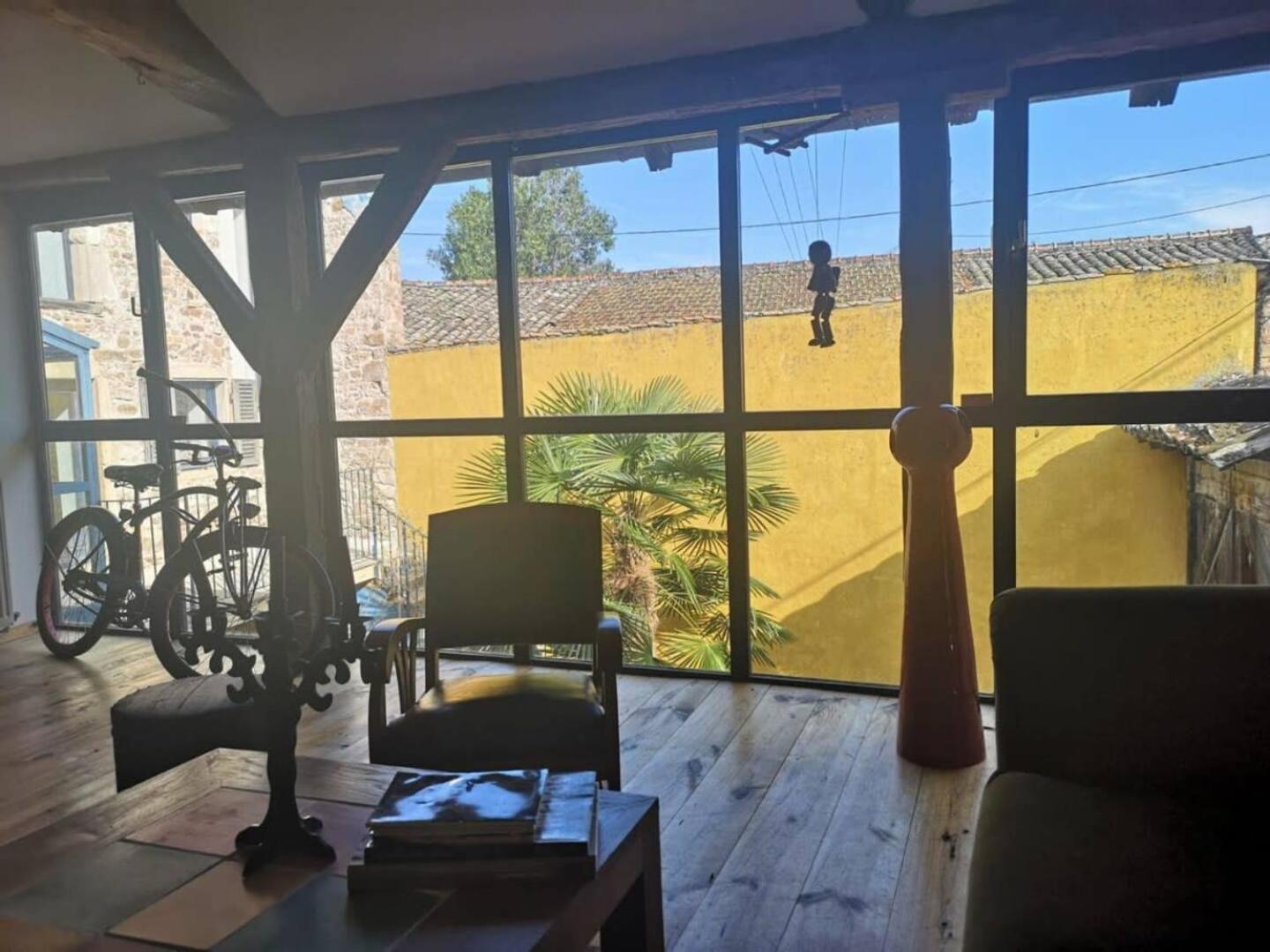 Lumineuse Et Spacieuse Maison Style Loft Saint-Amour-Bellevue المظهر الخارجي الصورة